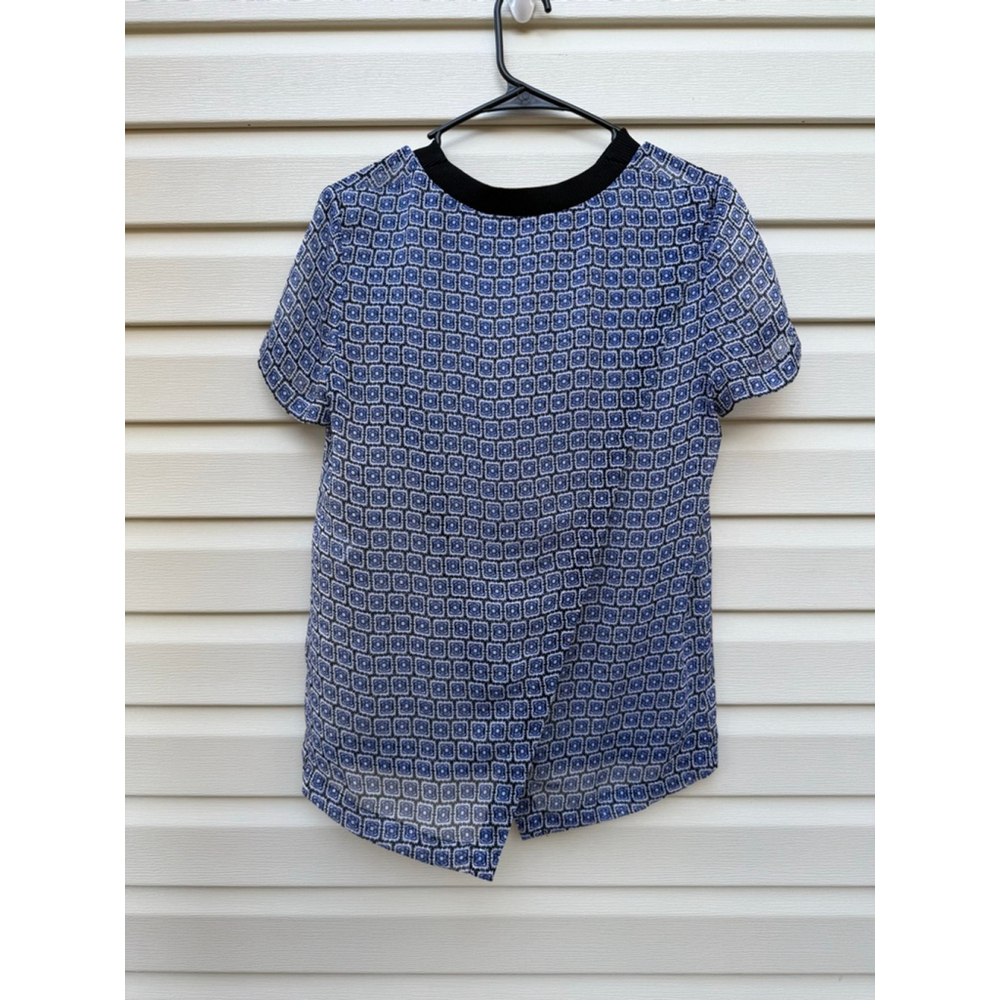 Diane Von Furstenberg Silk Geometric Short Sleeve Top Blue Print Women’s Medium - Picture 8 of 9